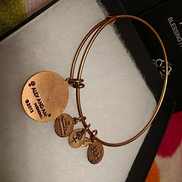 Authentic New Alex and Ani Energy Four Leaf Clover - Picture 3 of 8